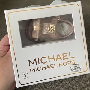 Michael Kors New IN BOX baby girl Sandles pink